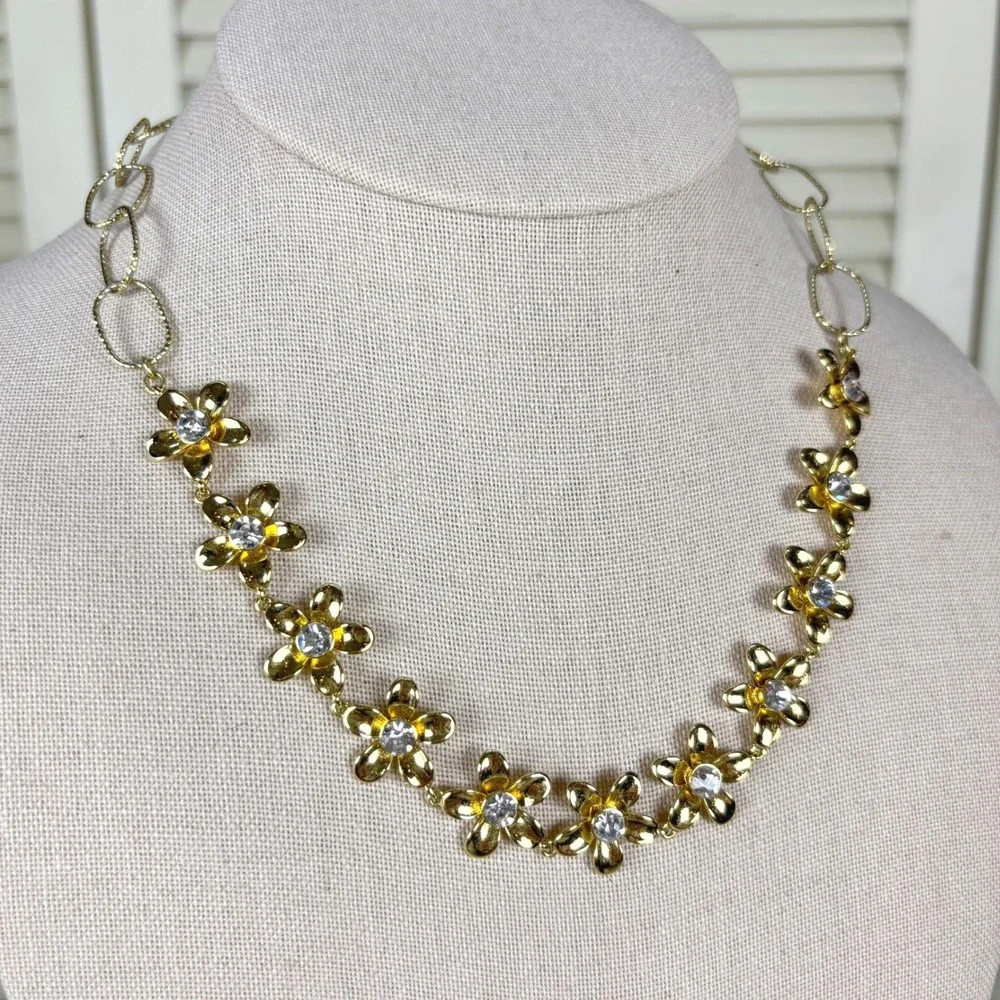 Beautiful‎ Ann Taylor Gold Tone Floral Statement Necklace Rhinestone 90s Vintage